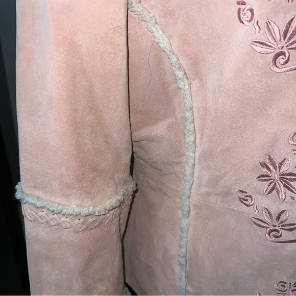 Bisou Bisou Pink Suede Floral Embroidered Teddy Jacket – Size L - Picture 8 of 12